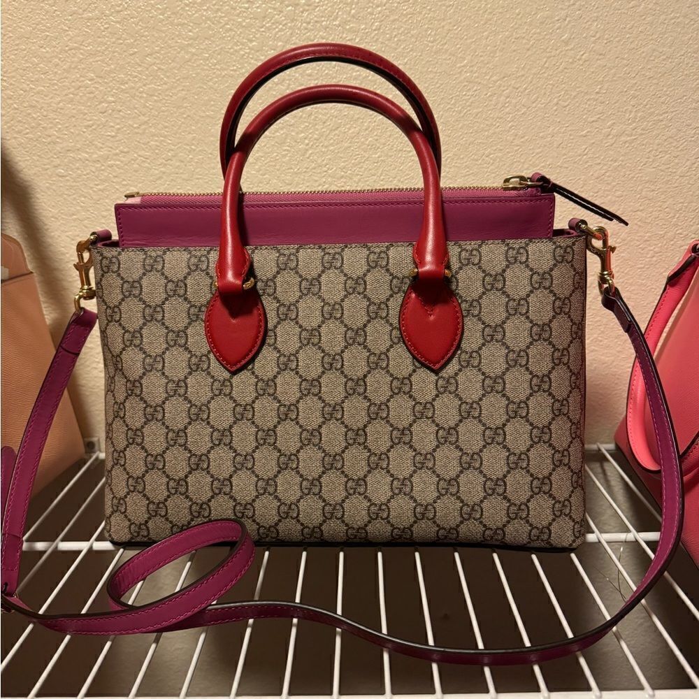 Gucci GG Supreme Monogram Top Zip Tote